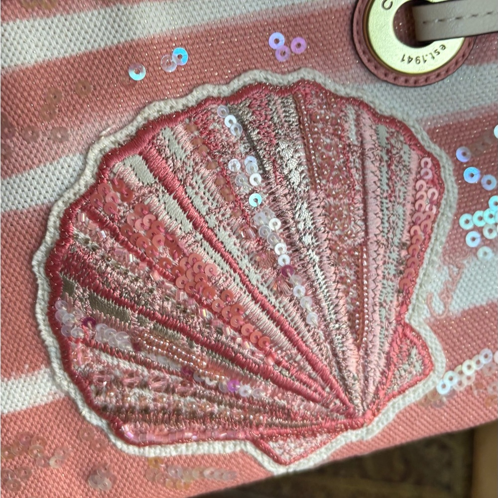 Authentic Coach 1941 seashell sequins canvas/Leather zip top Clutch/wristlet - Picture 9 of 11